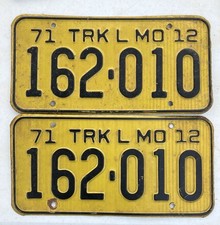 Pair Vintage 1971 Missouri Truck License Plates 162 010 picture