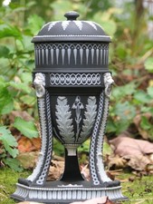 WEDGWOOD 19 CENTURY XRARE SOLID BLACK JASPER TRIPOD VASE/URN LID GLUED LOOK. picture