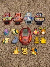 AS-IS Pokemon Virtual V TRAINER w/ ACCESSORY Battle Electronic Game Hasbro 2002 picture