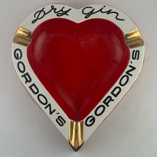 Vintage Gordon’s Dry Gin Heart Ashtray Moulin des Loups France Advertising picture