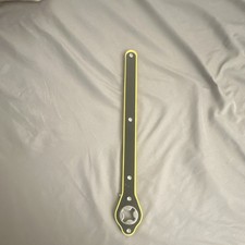 Llave Para Gato De Carro Color Negro Con Amarillo picture