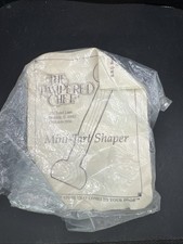 Vintage Pampered Chef Wooden  Mini Tart Shaper #1590 New-Factory Sealed Package picture