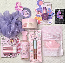 Disney's Alice in Wonderland Cheshire Cat NEW 8 Pc Bath Gift Set Lip Balm Loofah picture