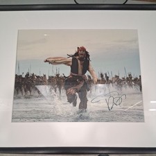Johnny Depp Signed Photograph 11x14  Jack Sparrow Pirates Of The Caribbean picture
