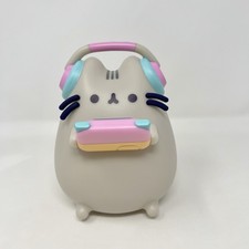 Pusheen Gaming LED Night Light Lamp Headphones USB-C Battery Erik 2022 7” picture