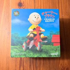 Super7 Peanuts Super Cycles Charlie Brown Yellow Shirt Red Trike NIB picture
