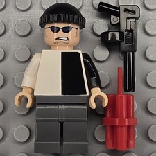 Lego DC Super Heroes Batman Minifigure BAT006 Two-Face's Henchman picture