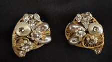 Vintage Robert Clip Earrings Faux Pearl Crystal Heart Shaped Stunners picture