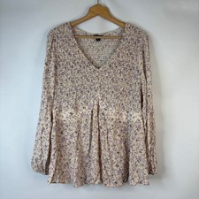 Torrid Blouse Women Size 2 Cream Purple Floral Smocked V-Neck Peplum Top picture