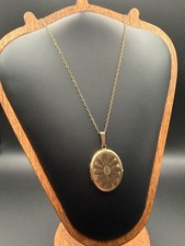 Vintage British 9ct Yellow Gold Engraved Locket & 20” Gold Chain – 9.83g picture