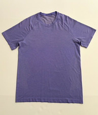 Lululemon Men’s Purple T-Shirt - Medium  picture