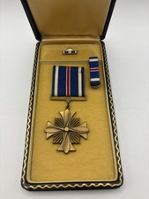 WWII Named Distinguished Flying Cross Medal Army Air Corps Ribbon Clam Shell picture