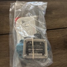 Honeywell Micro Switch Model BAF1-2RN18-RH picture
