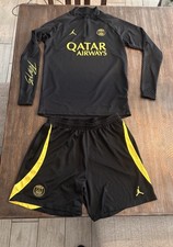 Paris Saint Germain x Jordan 2023-24 Authentic Black Yellow Size M and  L short picture