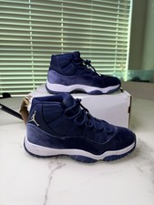 Nike Air Jordan 11 Retro Midnight Navy Velvet Shoes AR0715-441 Women’s Size 7 picture