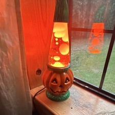 Vintage Lava Lite Pumpkin Lava Lamp – Icon Holiday Series picture