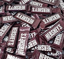 Hershey's Milk Chocolate Bars, Individually Wrapped Snack Size Chocolate 2 Pound picture