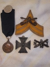 WW1 Era Military Medals Badges Lot of 5 WW1 picture