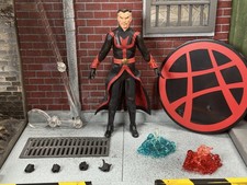 Mezco One:12 Collective Doctor Strange Defenders PX Exclusive 1/12 Action Figure picture