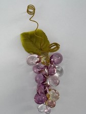 Set of 100 VTG style acrylic purple, clear, yellow grape clusters,  picture