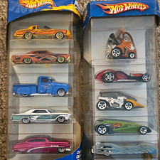 Hot Wheels Roll-Up 10-Car Diecast Lot 1:64 Multicolor Unopened Box Vintage picture