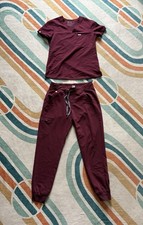 FIGS Technical Collection Scrub Set XS Burgundy Unisex Solid Top & Pants picture