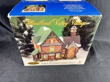 Heartland Valley Village Pet Shop Deluxe Porcelain Lighted House Limited Edition picture