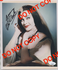 YVONNE DE CARLO signed THE MUNSTERS 8x10 photo AUTOGRAPH auto JSA sex symbol picture