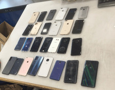 Lot of 27 Mixed Phones For Parts ( Samsung - Apple - Others ) For Parts Only  picture