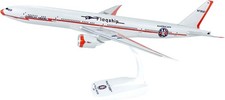 Flight Miniatures American Airlines Boeing 777-300ER Flagship Desk 1/200 Model picture