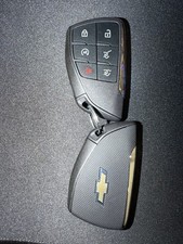 Pair (2) OEM 2021-26 Chevy Tahoe/Suburban Smart Keys Remote Prox GM 13560207 picture