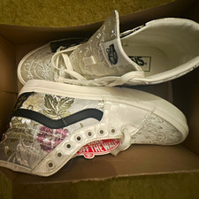 VANS SK8 White Canvas Unisex Adults Athletic Sneaker New with Box picture