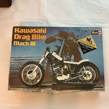 Vintage REVELL 1972 KAWASAKI DRAG BIKE MACH III MOTORCYCLE 1/8 MODEL RACING MPC picture