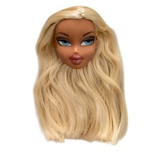 2001 Bratz Passion 4 Fashion Series Cloe Head Sculpture picture