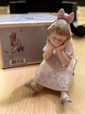 Lladró “Nothing to do” Figurine 05649 picture