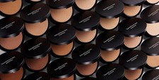 bareMinerals BAREPRO Performance Wear Powder Foundation Choose Shade picture