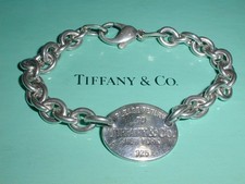 PLEASE RETURN TO TIFFANY & CO STERLING SILVER OVAL TAG BRACELET- 8