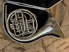 Holton H379 Intermediate Double French Horn/ Nickel Silver picture