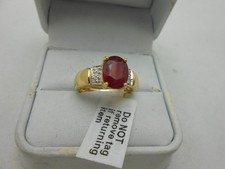 Gorgeous 18k Solid Yellow Gold Natural Ruby & Diamond Ring Size 7 picture