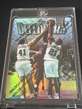 TIM DUNCAN ROOKIE REFRACTOR 1997-98 Topps Finest Uncommon Silver /1090 🔥 picture