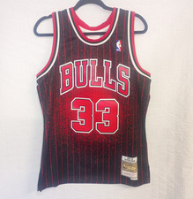 Mitchell & Ness Bulls Scottie Pippen #33 Swingman Hardwood Classics 95-96 M picture