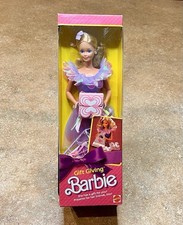 Vintage 1985 Gift Giving Barbie Mattel #1922 NRFB picture