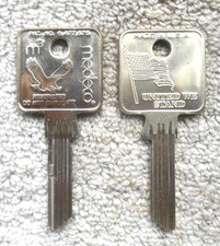 (1) MEDECO key  blank.   In picture show 2 side picture