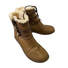 UGG Australia Caspia Boots Womens 9 Brown Leather Shearling Ankle Lace Up 1932 picture