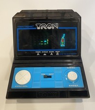 Vintage 1981 TomyTronic TRON Tabletop Handheld Game. TESTED & WORKS.  Disney VFD picture