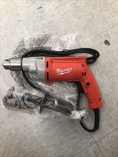 Milwaukee 0299-20 1/2in Magnum Drill with Chuck Key - Red picture