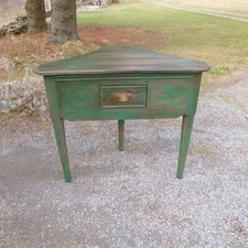 3 legged country corner table picture