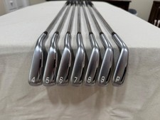 Mizuno JPX 923 Hot Metal Pro Iron Set 4-Pw Dynamic Gold 105 RH S300 Stiff Shaft picture