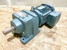 New Sew EuroDrive R57DRE90L4IS GearMotor 3PH 460 36RPM 48.23 Ratio - No Box picture