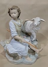 ZAPHIR THE GOOD SHEPHERD PORCELAIN FIGURINE RARE & UNIQUE MINT LLADRO STYLE  picture